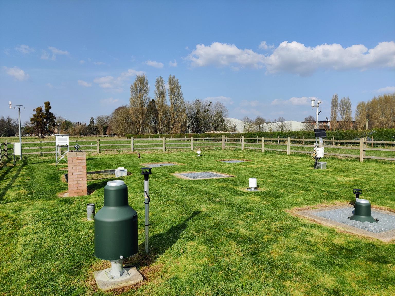 Wallingford Met Site on a sunny day in 2022